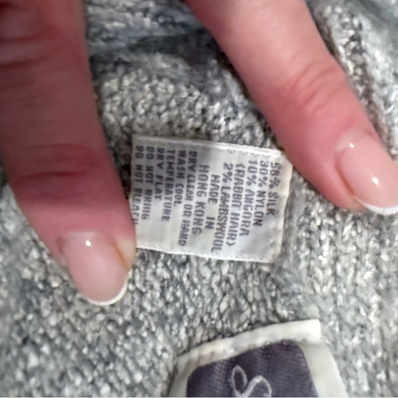 Samantha Starr Vintage
Angora Silk Blend Gray Knit Sweater - Picture 4 of 15